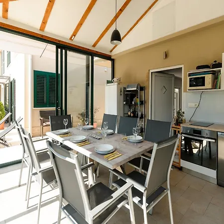 Luxury With Heated Pool, Terrace, And Outdoor Amenities For Relaxation - Five Bedroom *