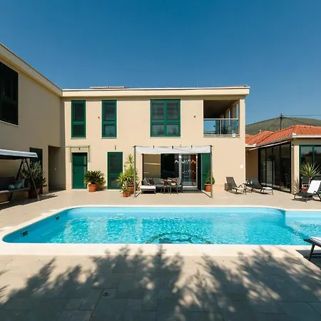 Luxury With Heated Pool, Terrace, And Outdoor Amenities For Relaxation - Five Bedroom * Trogir