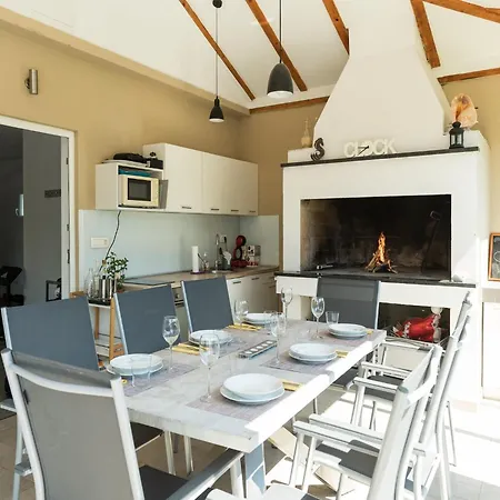 Luxury With Heated Pool, Terrace, And Outdoor Amenities For Relaxation - Five Bedroom Villa *